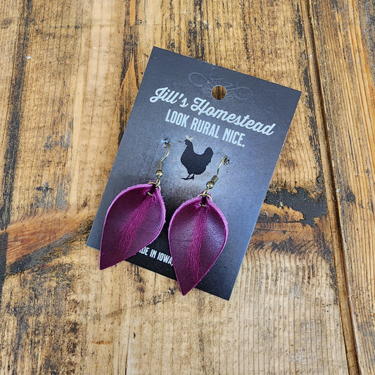 Small Petal Earrings - Magenta