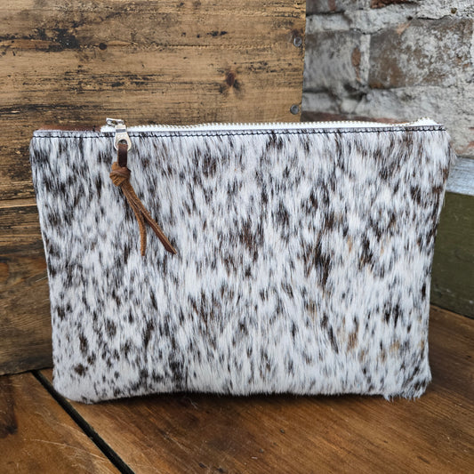 Medium Cowhide Catchall (Chestnut)