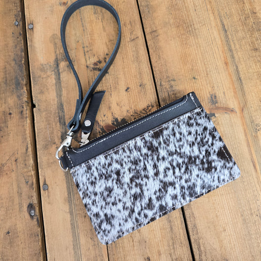 Cowhide Modesto Clutch (Black)