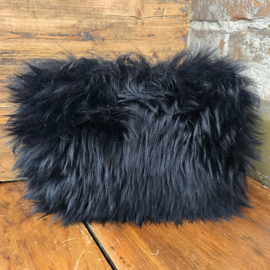 Medium Sheepskin Catchall (Black)