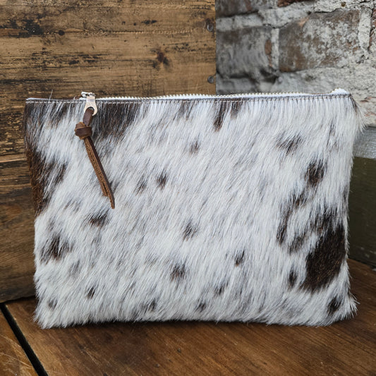 Medium Cowhide Catchall (Chestnut)