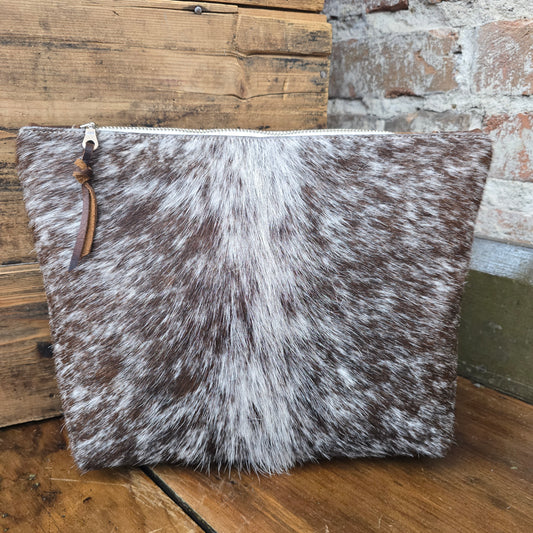 Cowhide Travel Makeup Bag (Chestnut)