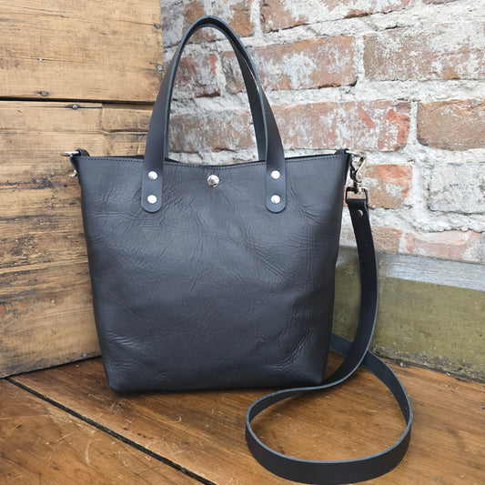 Shorty Tote (Black) JH07268