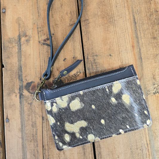 Cowhide Modesto Clutch (Gunmetal)