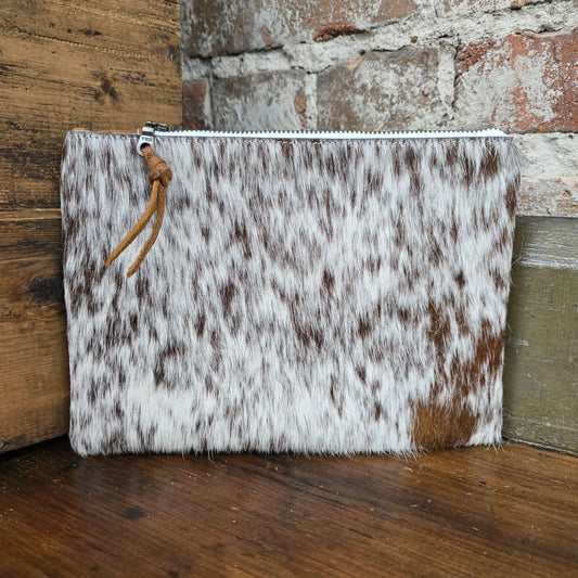 Medium Cowhide Catchall (Rustic Brown)