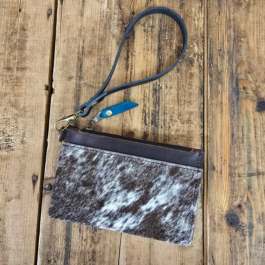 Cowhide Modesto Clutch (Chestnut)