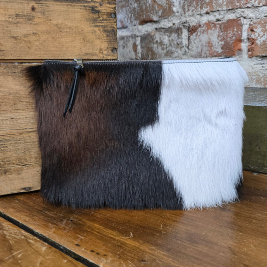 Medium Cowhide Catchall (Black)