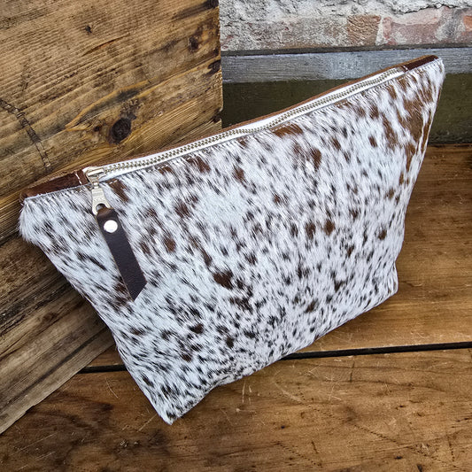 Cowhide Travel Makeup Bag (Chestnut)