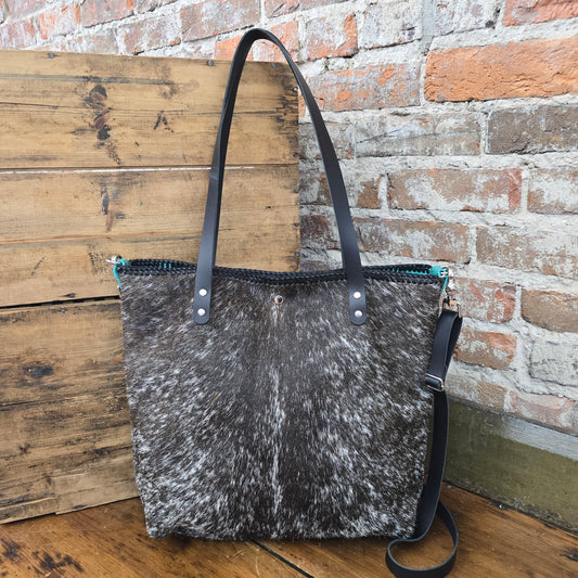 The Tote (Mediterranean) JH08098