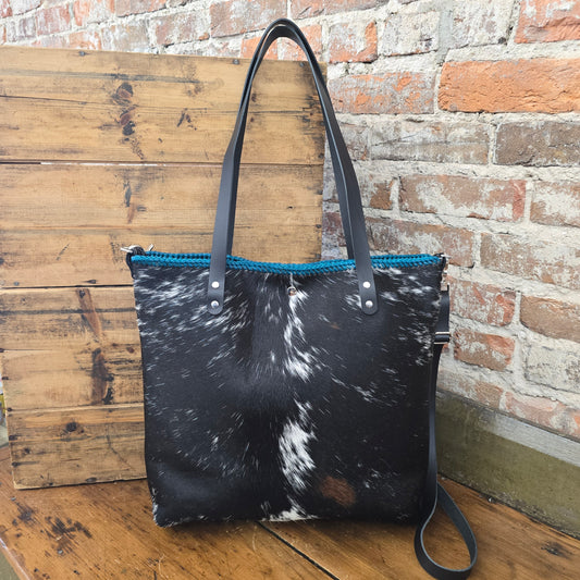The Tote (Pebbled Black/Turquoise) JH08832