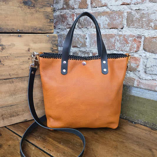 Shorty Tote (Tuscany/Black) JH08836