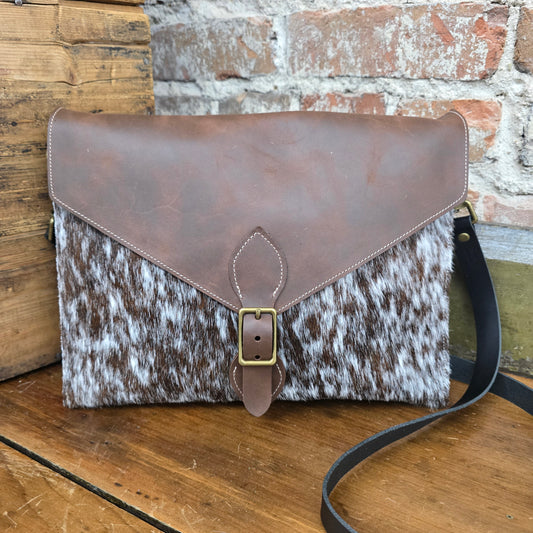 The Traveler (Rare Finds Brown) JH08834