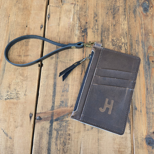 Cowhide Modesto Clutch (Walnut)