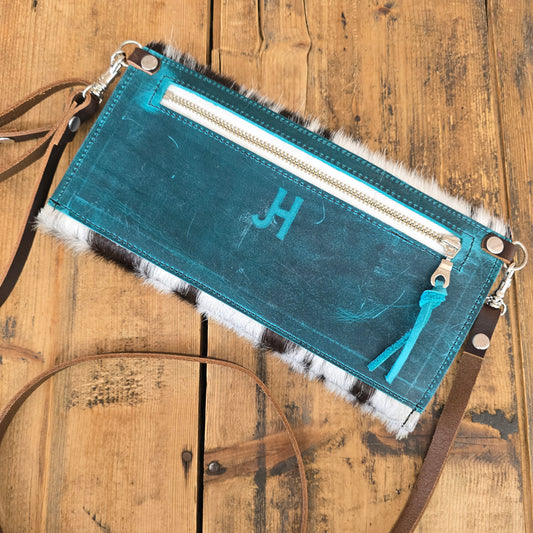 Carly Clutch (Island Blue)
