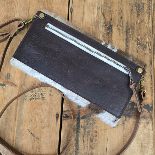 Carly Clutch (Chestnut)