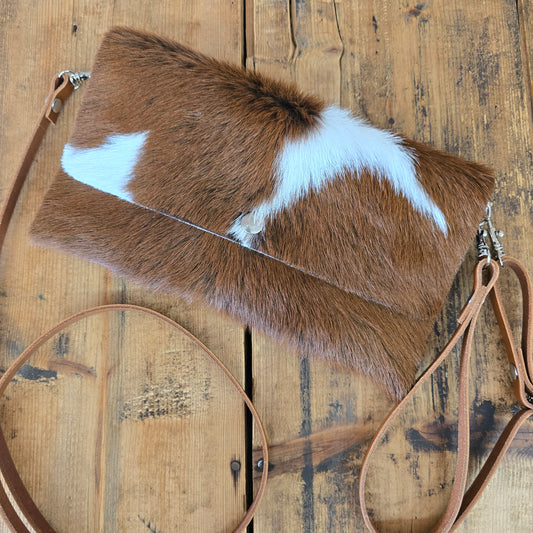 Carly Clutch (Chestnut)