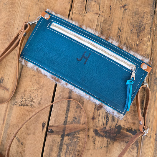 Carly Clutch (Turquoise)