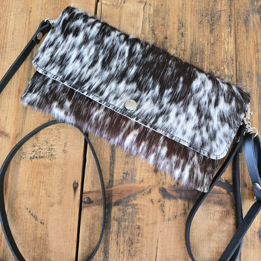 Carly Clutch (Turquoise)