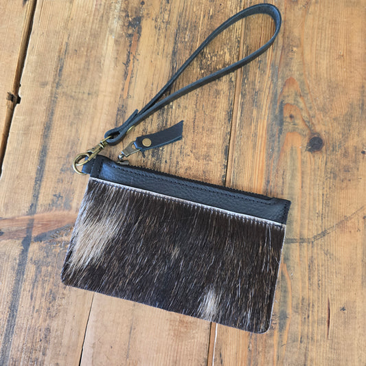 Cowhide Modesto Clutch (Black)