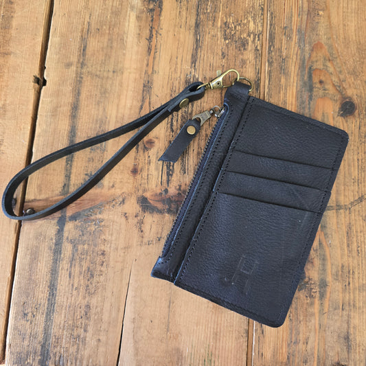Cowhide Modesto Clutch (Black)