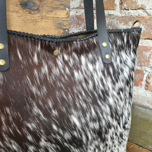 The Tote (Chestnut) JH09911