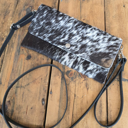 Carly Clutch (Blue Lagoon)