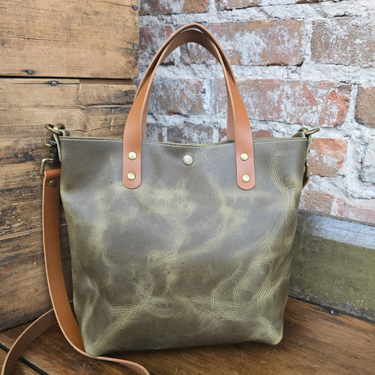 Axis Shorty Tote (Rare Finds Olive-Green) JH09788