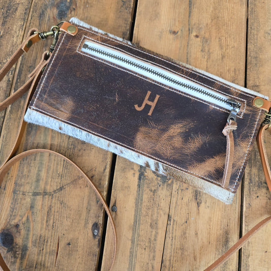 Carly Clutch (Caramel)