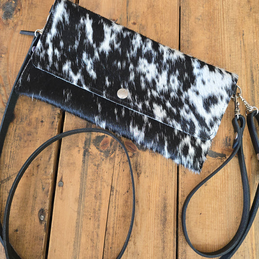 Carly Clutch (Magenta Emboss)