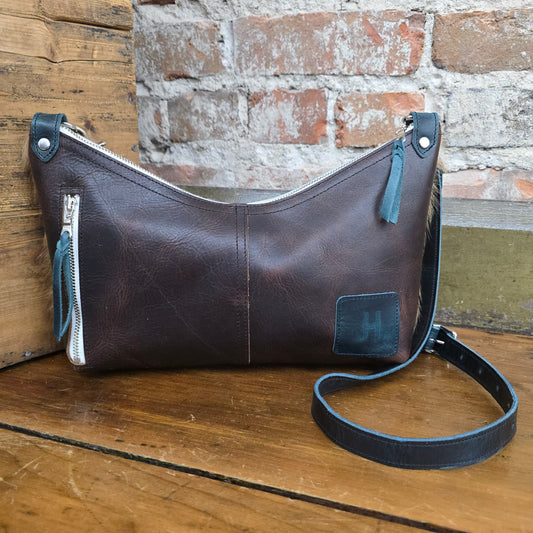 Tapadero (Chestnut/Dark Teal) JH09467