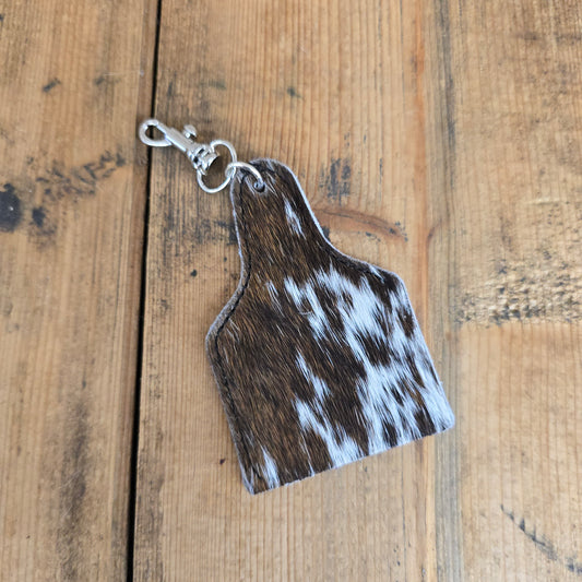 Ear Tag Charm (Caramel)