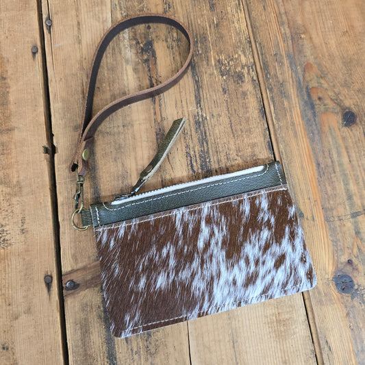 Cowhide Modesto Clutch (Rare Finds Green)