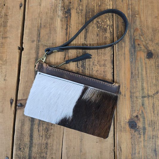 Cowhide Modesto Clutch (Caramel)