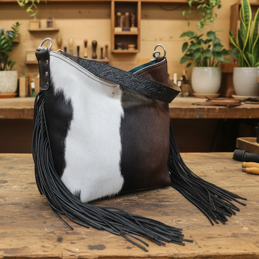 Outrider (Chestnut/Black) #10183