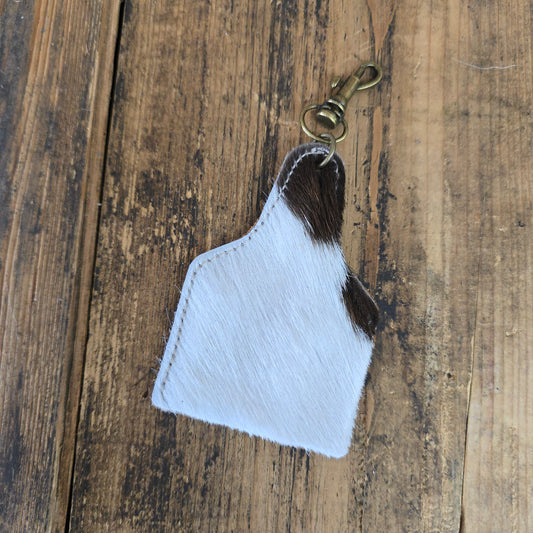 Ear Tag Charm (Quilted Caramel)