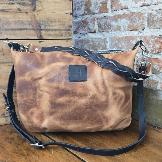 Livingston - #10333 (Amaretto)