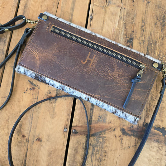 Carly Clutch (Rustic Brown)
