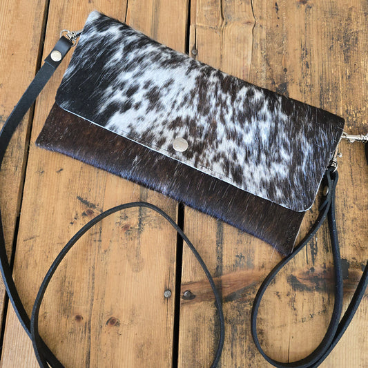 Carly Clutch (Chestnut)