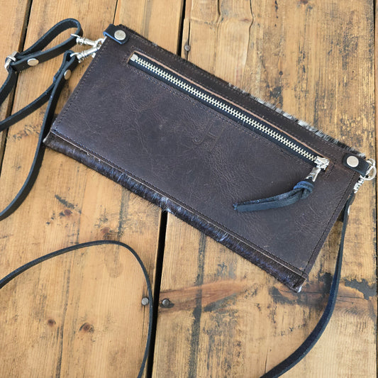 Carly Clutch (Chestnut)