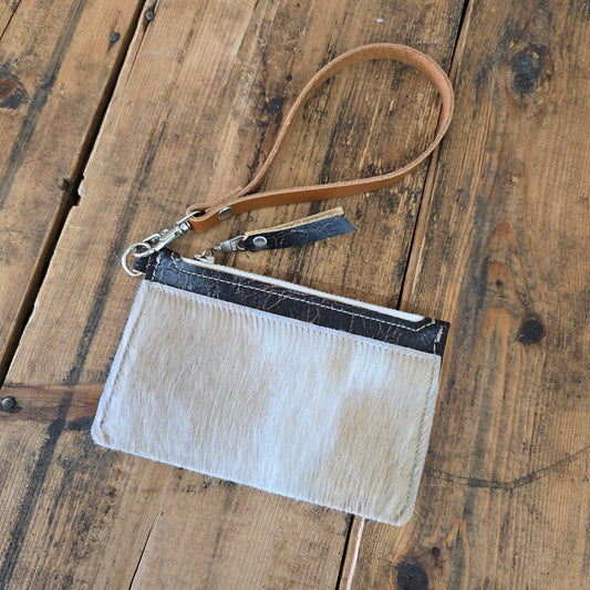 Cowhide Modesto Clutch (Dark Brown Crackle)