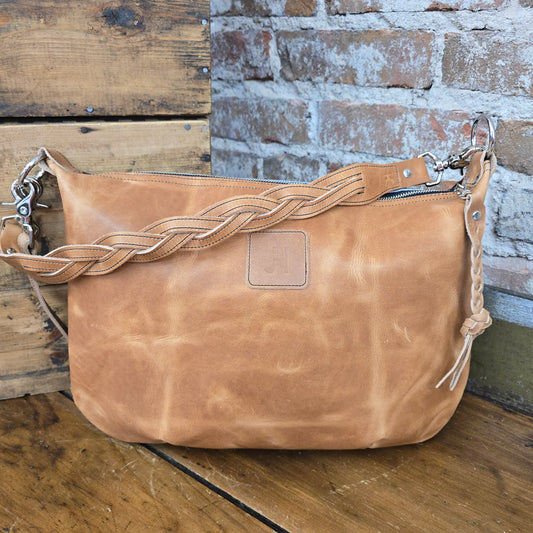 Livingston (Amaretto) #10445