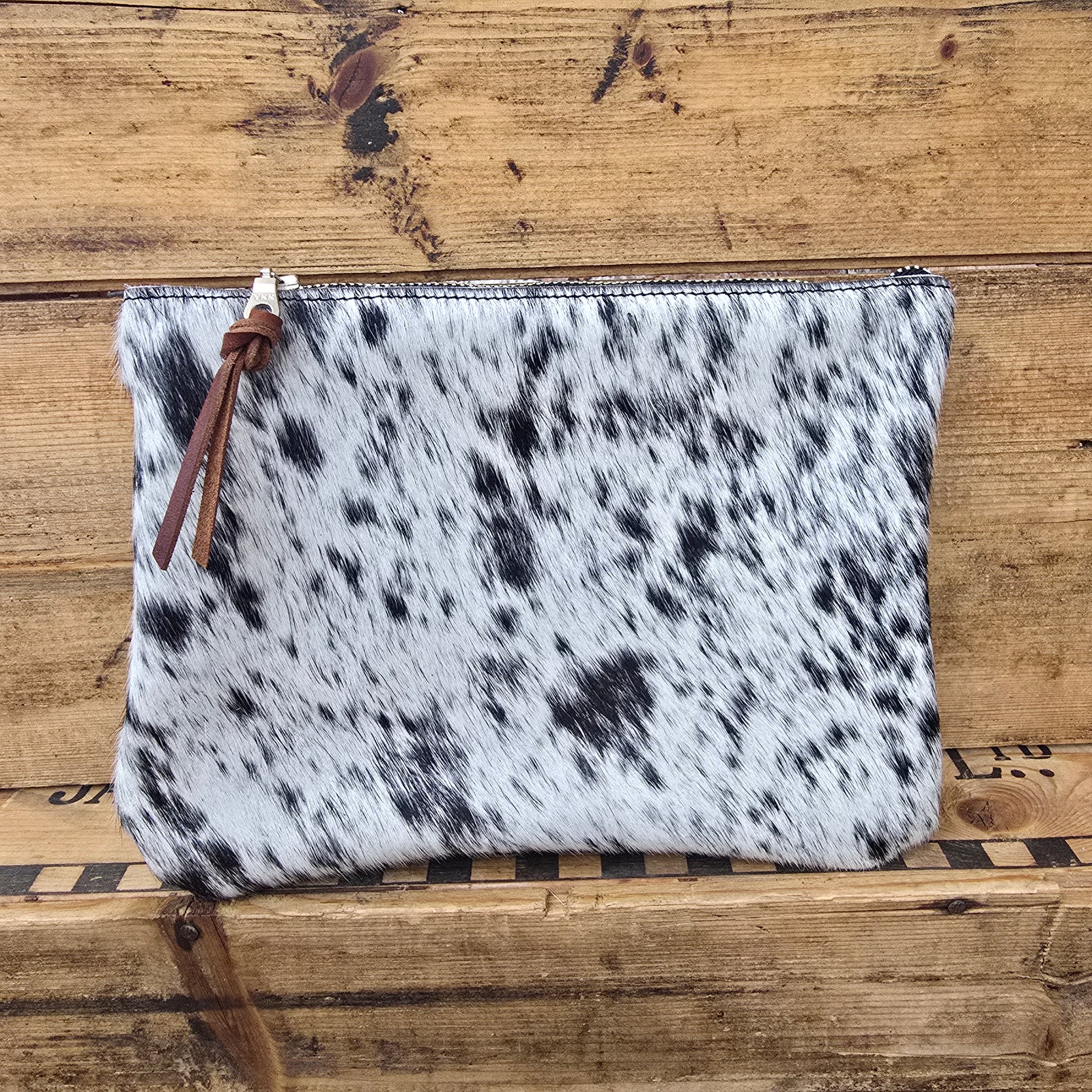 Medium Cowhide Catchall (Siena)
