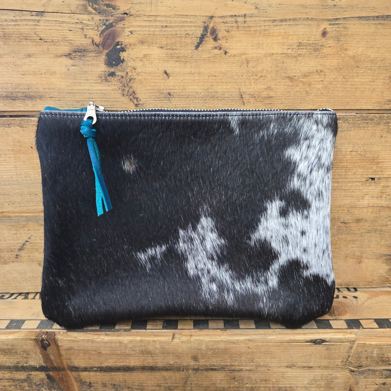 Medium Cowhide Catchall (Turquoise)
