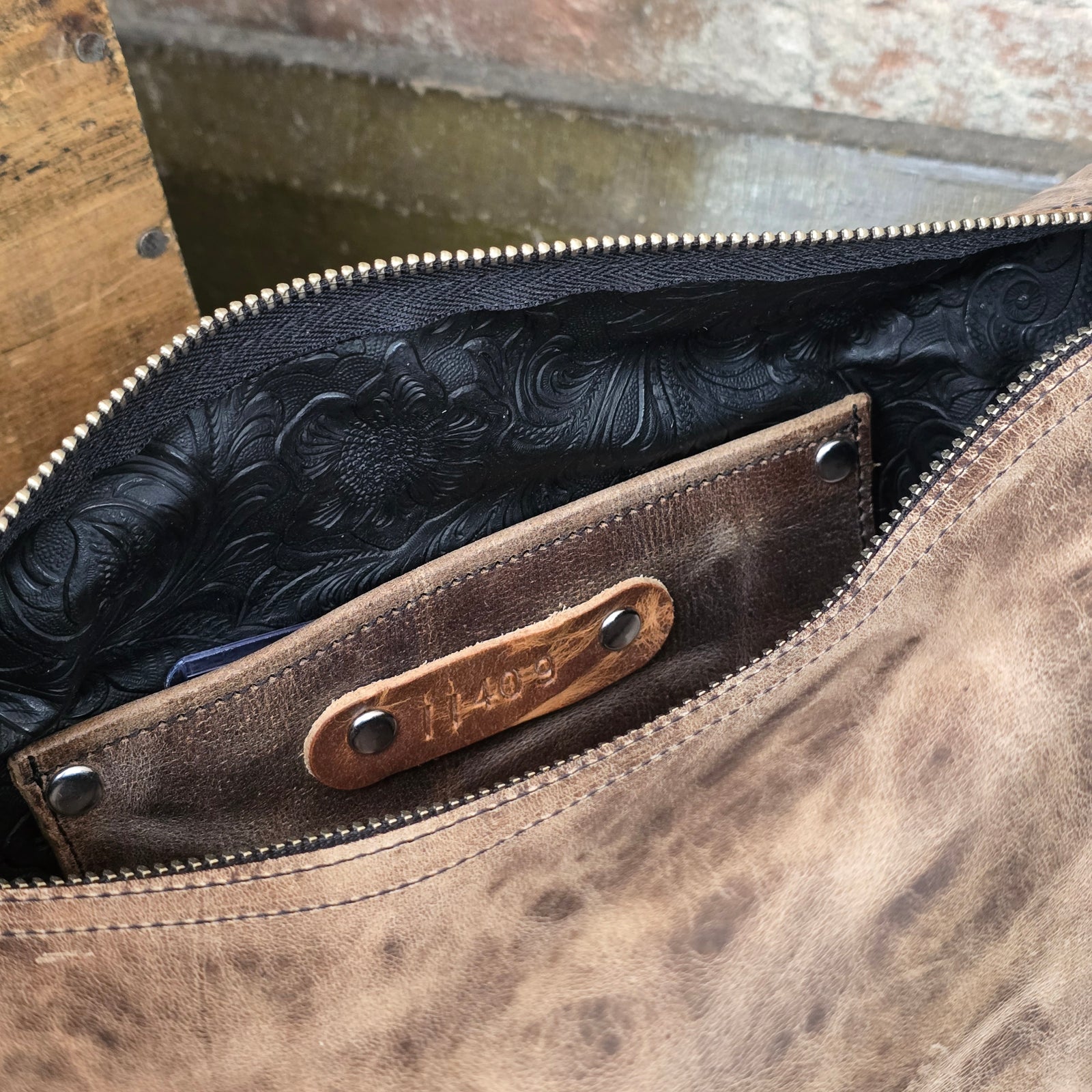 Livingston Mini - Walnut