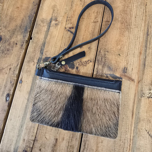Cowhide Modesto Clutch (Black)