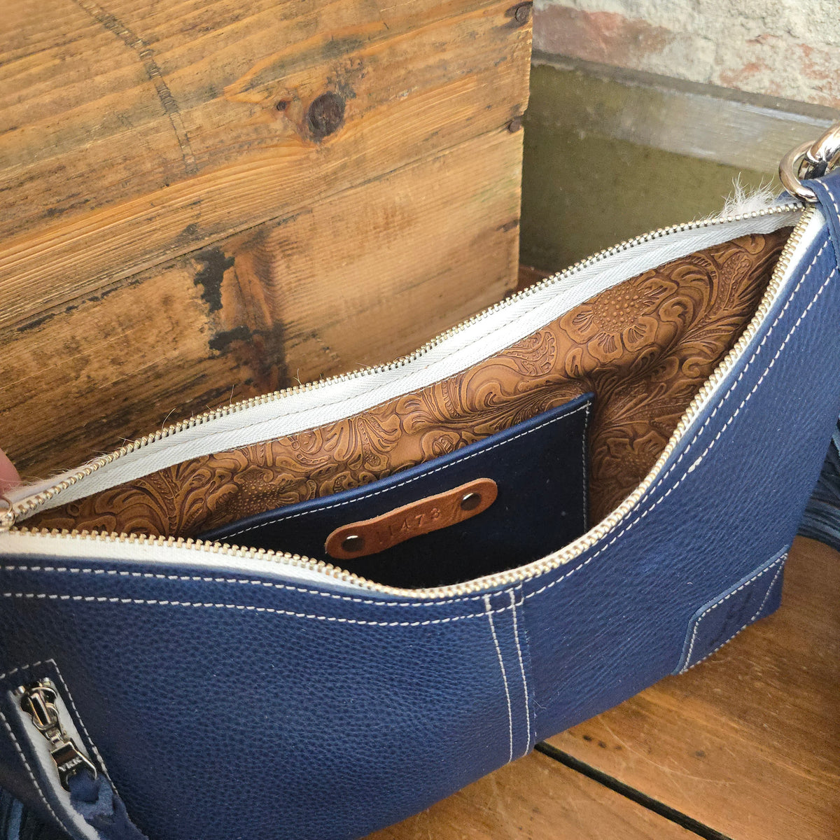 Tapadero (Cobalt) #11473
