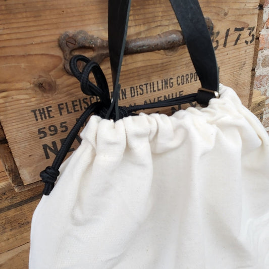 Dust Cover - 16" x 28" (Dolly, Midwestern with fringe) - Jill's Homestead