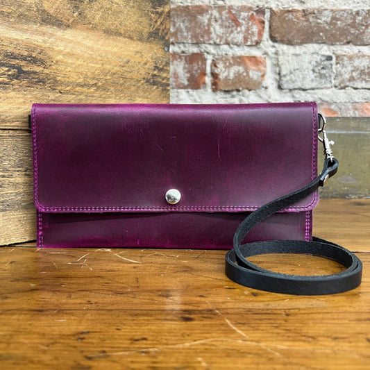 Magenta - Carly Clutch