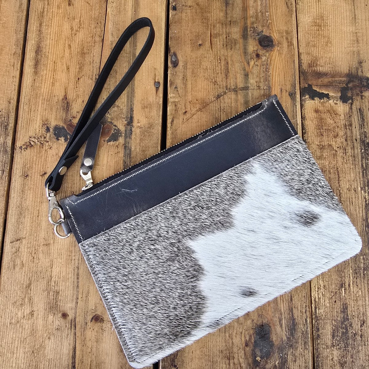 Nashville Clutch (Charcoal) - Jill's Homestead