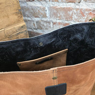 Outrider (Amaretto + Black) 11369 - Jill's Homestead